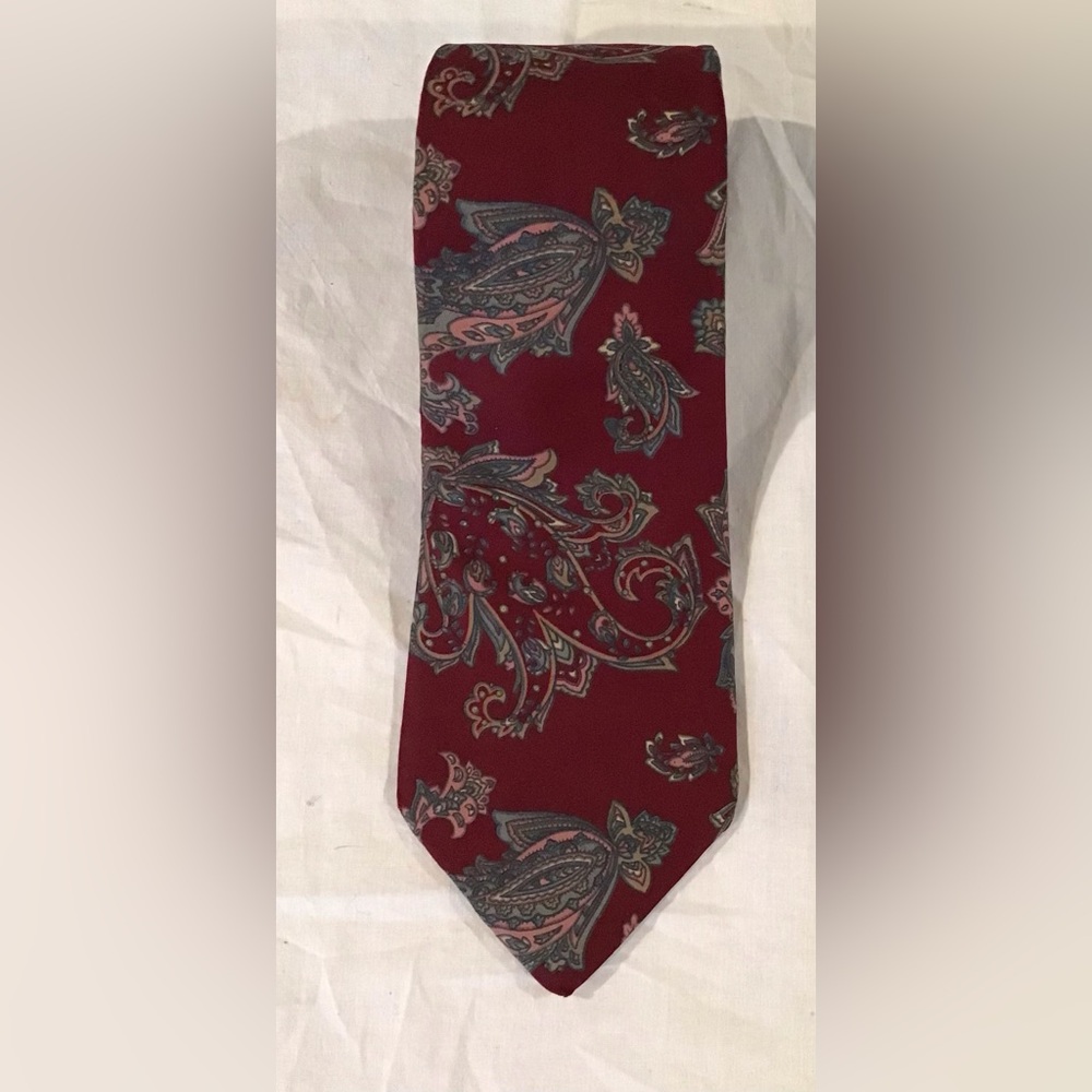 Christian Dior Maroon Paisley Silk Men's Tie Made in USA